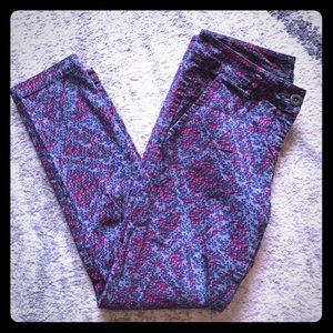 Super Cute and Comfy CAbi Floral Ankle Pants